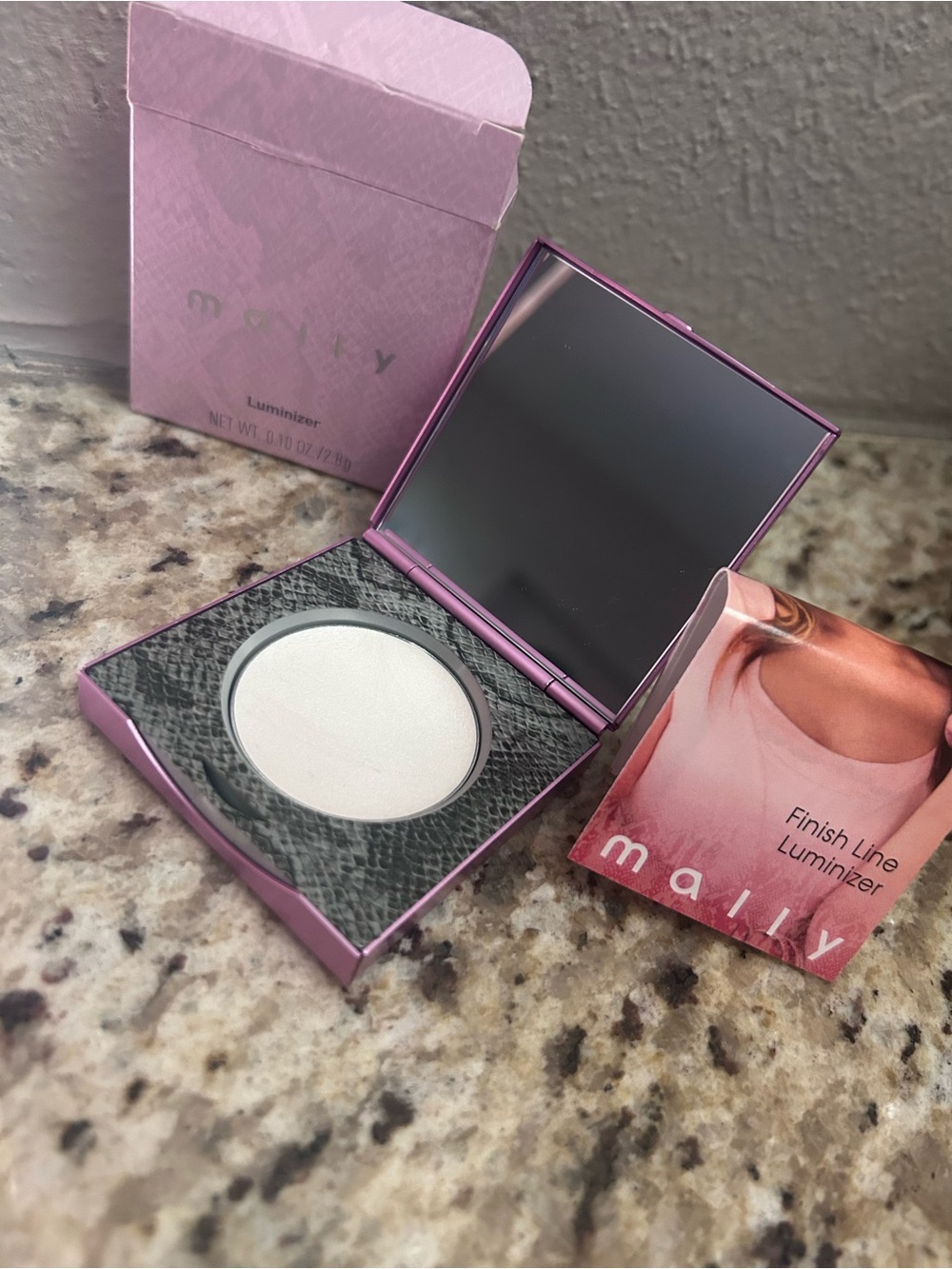 Mally Beauty Finish Line Luminizer — White Highlighter Compact